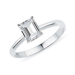 Prsten s emerald diamantem v bílém 14k zlatě KLENOTA