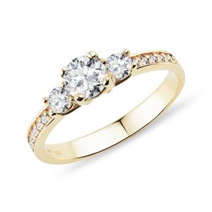 Zlatý prsten s diamanty KLENOTA