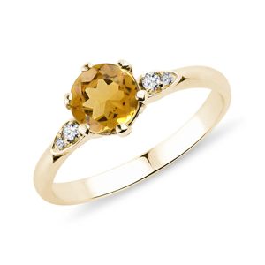 Citrínový prsten ve žlutém zlatě s diamanty KLENOTA