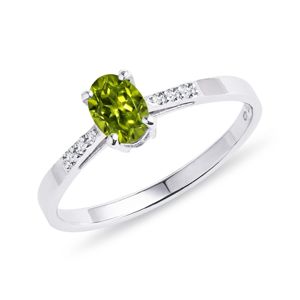 Zlatý prsten s olivínem a diamanty KLENOTA