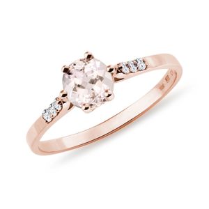 Zásnubní prsten růžové zlato s morganitem a diamanty KLENOTA