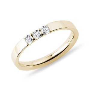 Zlatý prsten se třemi diamanty KLENOTA