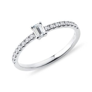 Prsten s diamantem emerald a brilianty v bílém zlatě KLENOTA